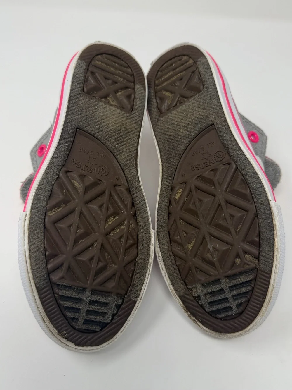 Converse Kids Low-Top Canvas Sneakers in Gray, Hot Pink & Neon Yellow Sz. 11